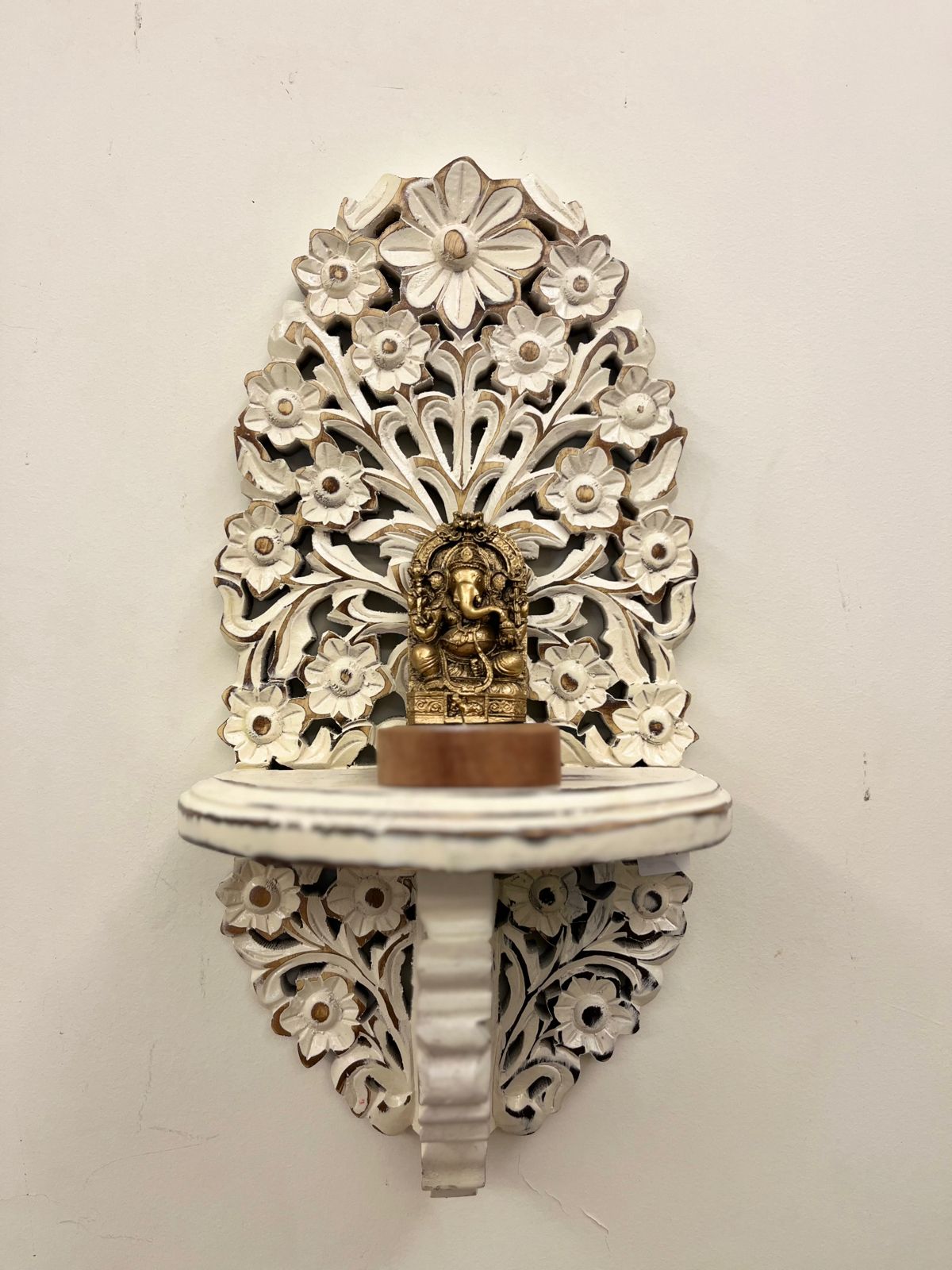 Blooming Flower Wooden Wall Bracket ( Medium )