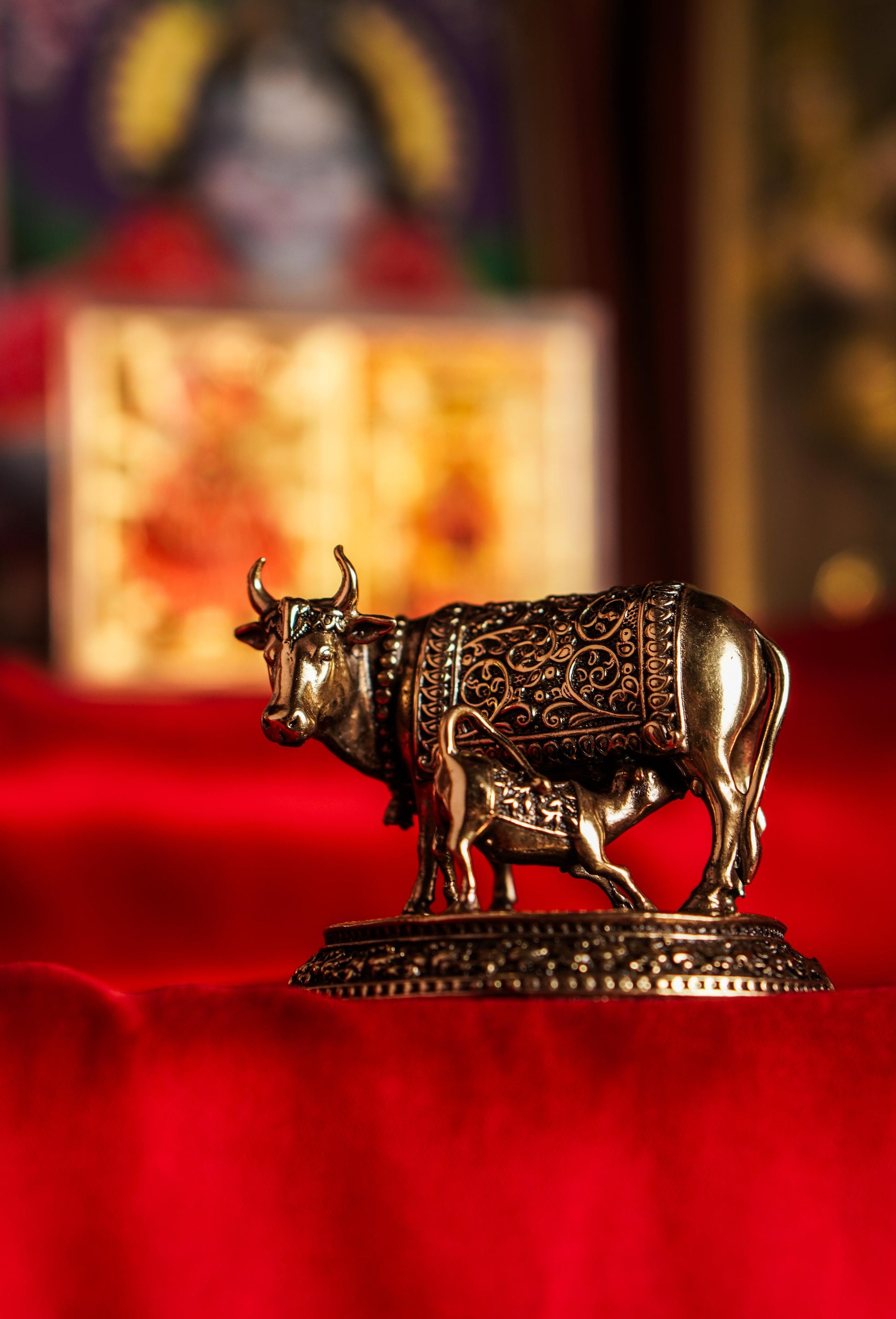 Brass Kamdhenu Cow & Calf Superfine Quality
