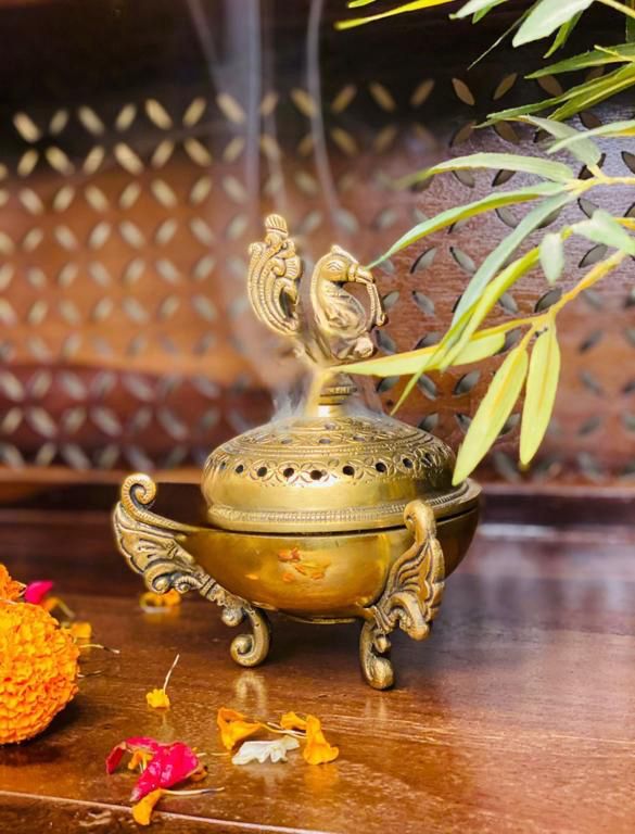 Brass Lobaan Daan (Antique)